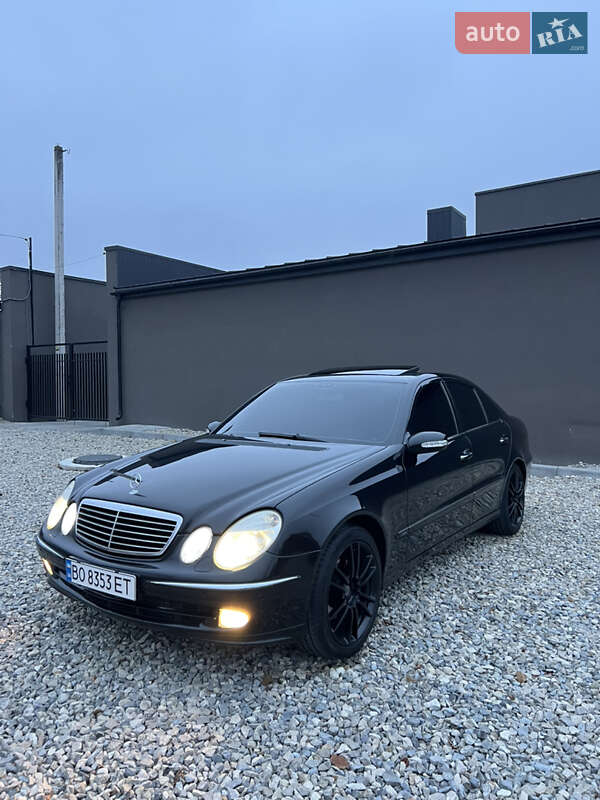 Mercedes-Benz E-Class 2002