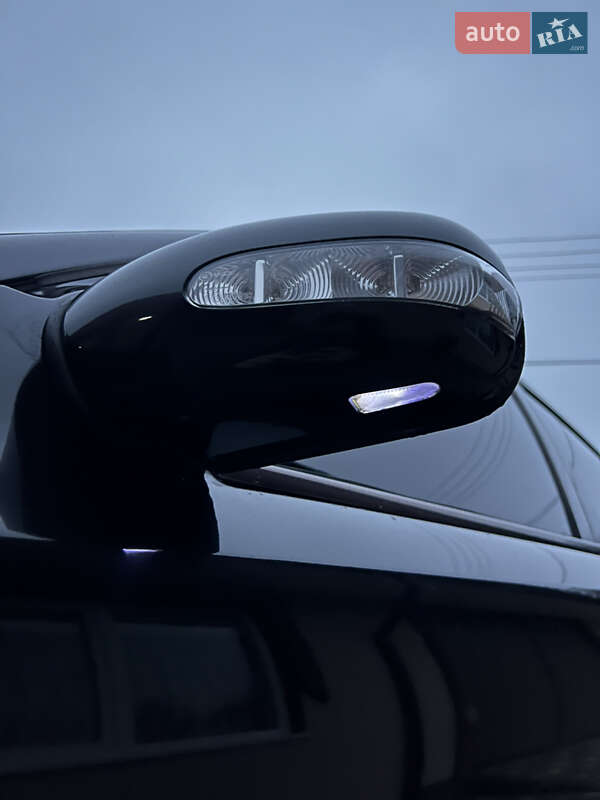 Седан Mercedes-Benz E-Class 2002 в Косові