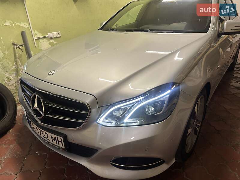 Седан Mercedes-Benz E-Class 2015 в Киеве