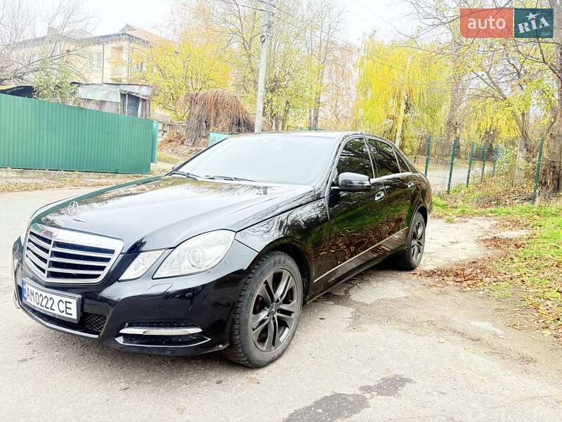 Седан Mercedes-Benz E-Class 2012 в Житомире фото 26 Седан Mercedes-Benz E-Class 2012 в Житомире