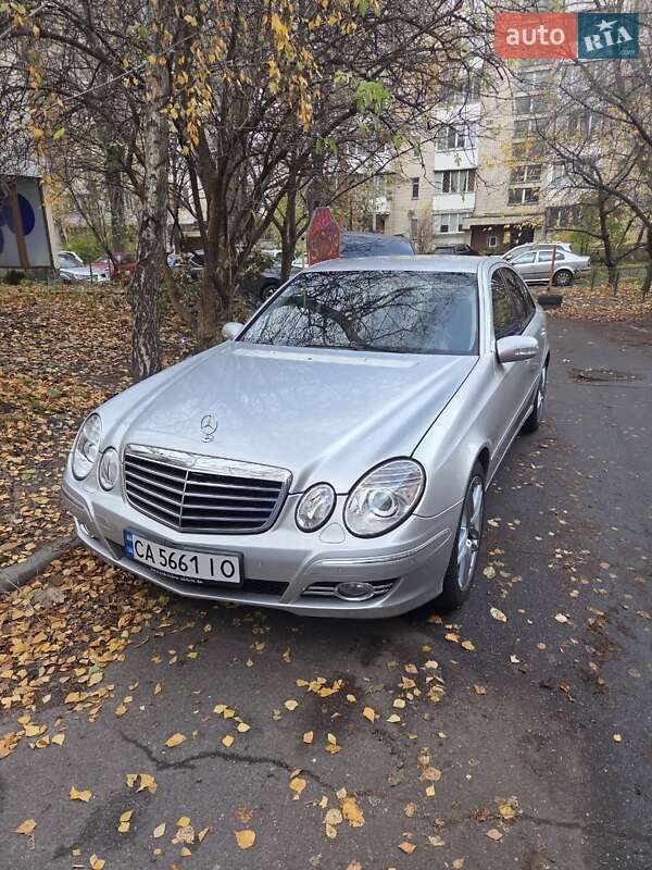 Седан Mercedes-Benz E-Class 2003 в Черкасах