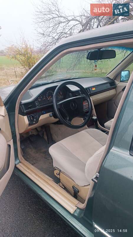 Седан Mercedes-Benz E-Class 1994 в Болграді фото 14 Седан Mercedes-Benz E-Class 1994 в Болграді