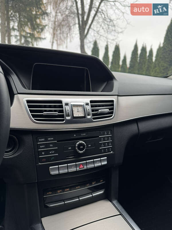 Универсал Mercedes-Benz E-Class 2015 в Львове фото 34 Универсал Mercedes-Benz E-Class 2015 в Львове