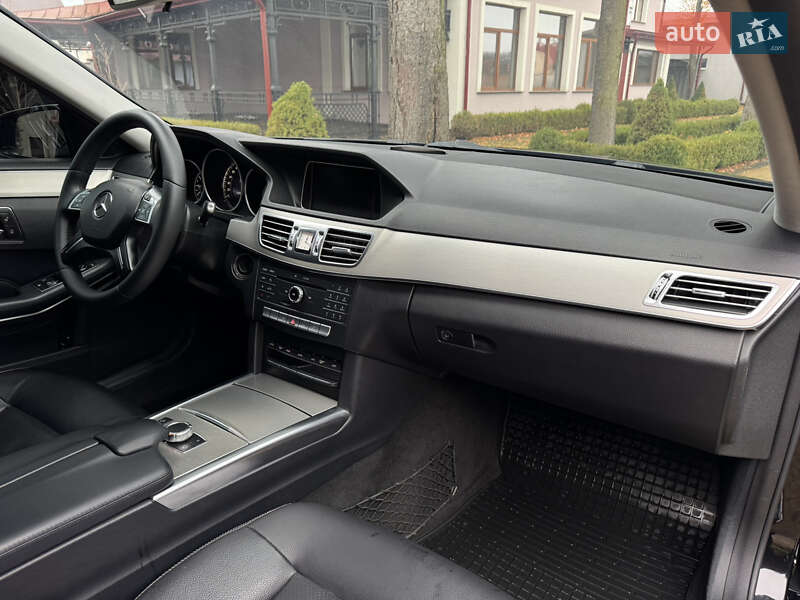 Универсал Mercedes-Benz E-Class 2015 в Львове фото 43 Универсал Mercedes-Benz E-Class 2015 в Львове