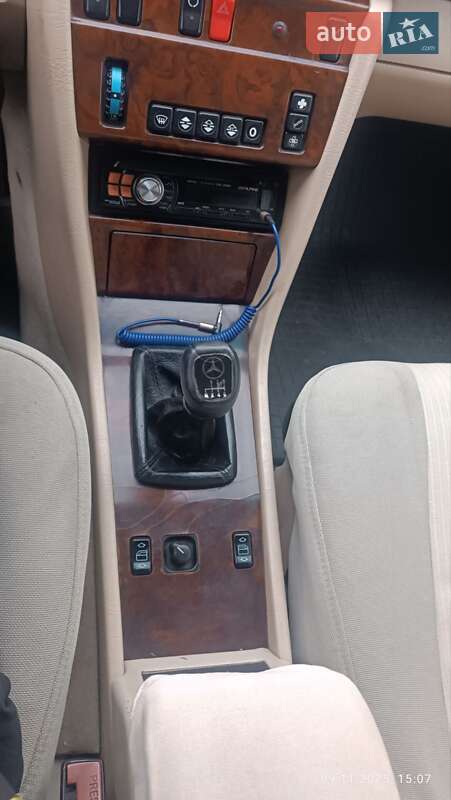 Седан Mercedes-Benz E-Class 1994 в Болграді фото 9 Седан Mercedes-Benz E-Class 1994 в Болграді