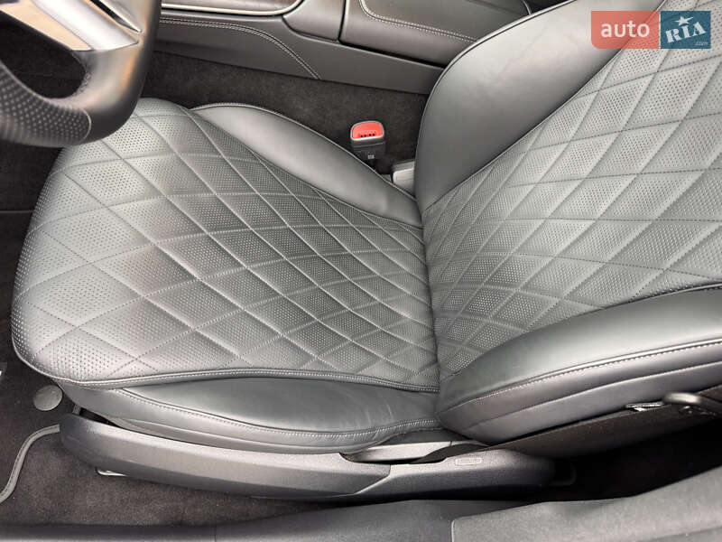 Седан Mercedes-Benz E-Class 2023 в Дніпрі