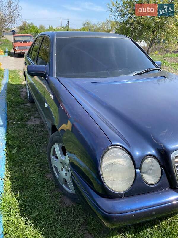 Седан Mercedes-Benz E-Class 1996 в Полтаві
