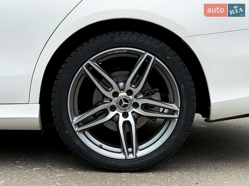 Седан Mercedes-Benz E-Class 2020 в Києві