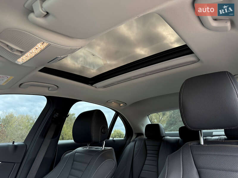 Седан Mercedes-Benz E-Class 2020 в Києві