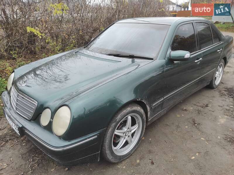 Седан Mercedes-Benz E-Class 2000 в Тетиеве