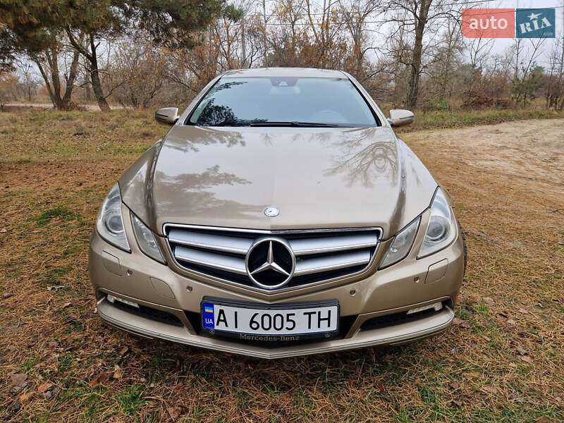 Купе Mercedes-Benz E-Class 2010 в Вишгороді фото 3 Купе Mercedes-Benz E-Class 2010 в Вишгороді