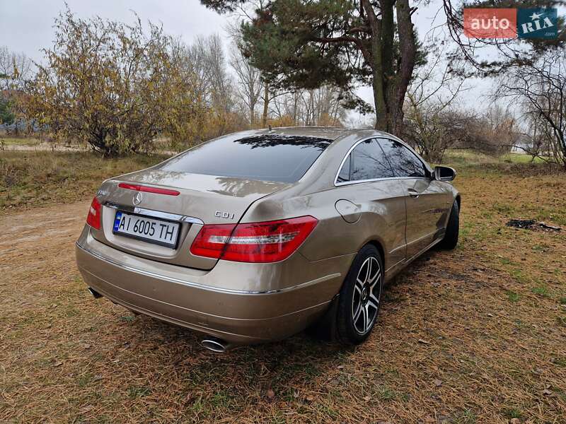 Купе Mercedes-Benz E-Class 2010 в Вишгороді фото 4 Купе Mercedes-Benz E-Class 2010 в Вишгороді