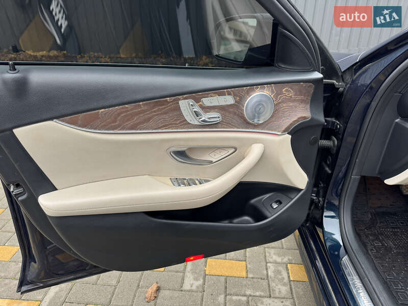 Седан Mercedes-Benz E-Class 2016 в Вінниці