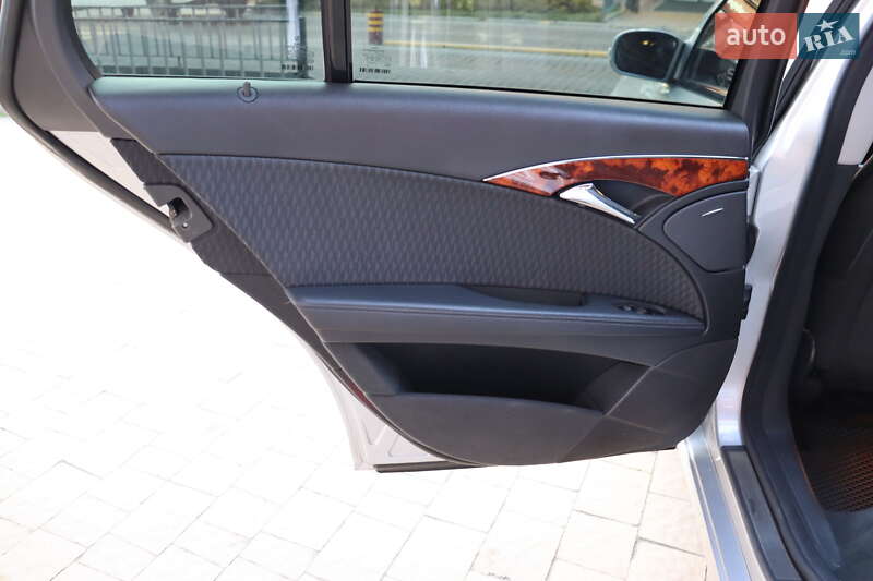 Универсал Mercedes-Benz E-Class 2005 в Львове фото 29 Универсал Mercedes-Benz E-Class 2005 в Львове