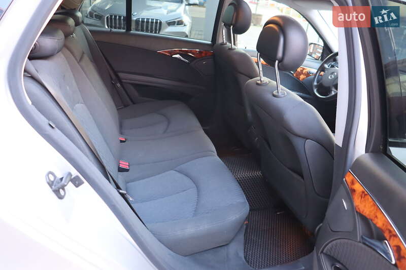 Универсал Mercedes-Benz E-Class 2005 в Львове фото 36 Универсал Mercedes-Benz E-Class 2005 в Львове