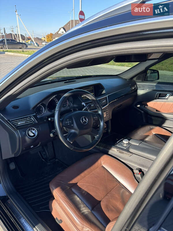 Універсал Mercedes-Benz E-Class 2012 в Луцьку