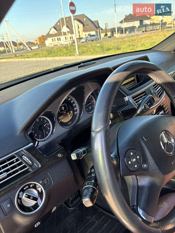 Універсал Mercedes-Benz E-Class 2012 в Луцьку