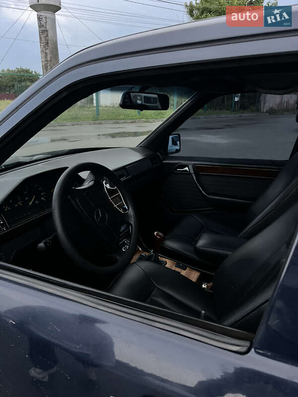 Седан Mercedes-Benz E-Class 1988 в Дмитрівці фото 13 Седан Mercedes-Benz E-Class 1988 в Дмитрівці