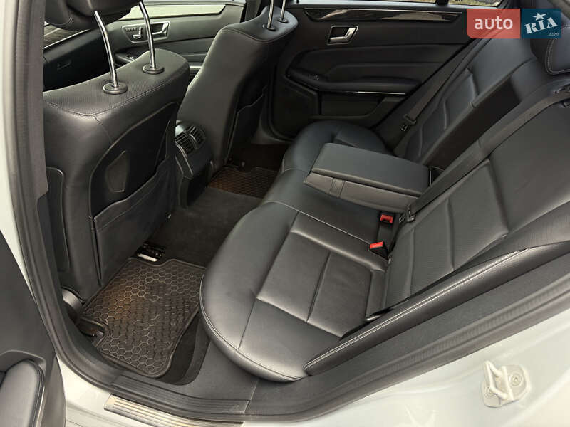 Седан Mercedes-Benz E-Class 2014 в Хмельницькому