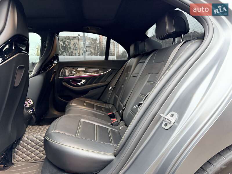 Седан Mercedes-Benz E-Class 2018 в Києві фото 32 Седан Mercedes-Benz E-Class 2018 в Києві