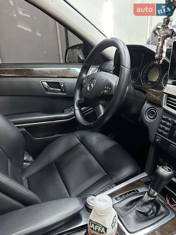Седан Mercedes-Benz E-Class 2011 в Львове фото 14 Седан Mercedes-Benz E-Class 2011 в Львове