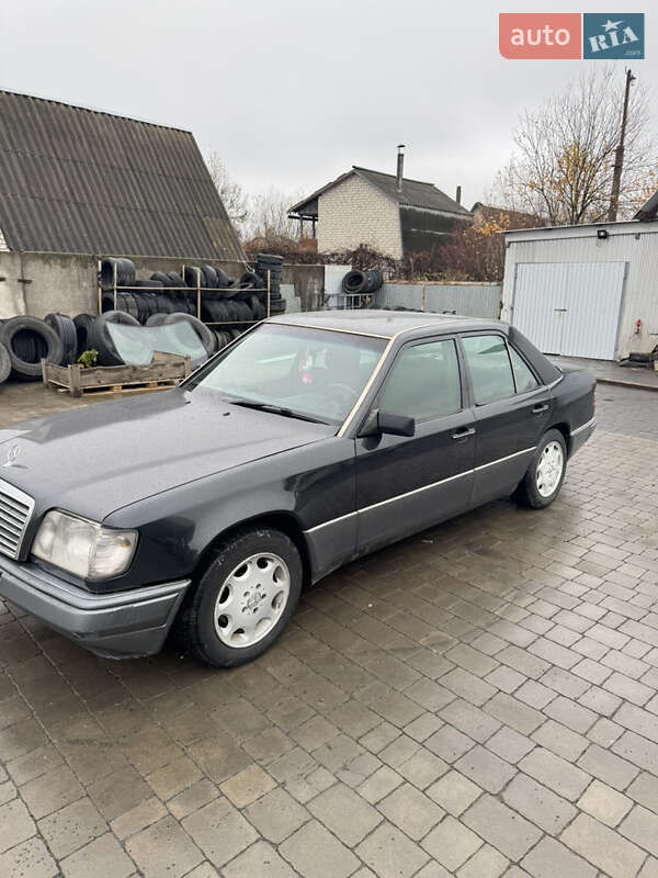 Седан Mercedes-Benz E-Class 1994 в Ковелі