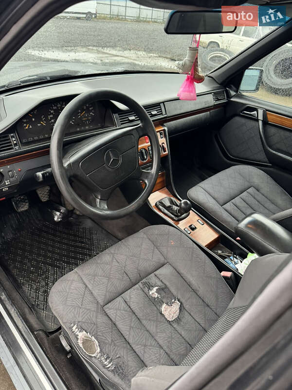 Седан Mercedes-Benz E-Class 1994 в Ковелі
