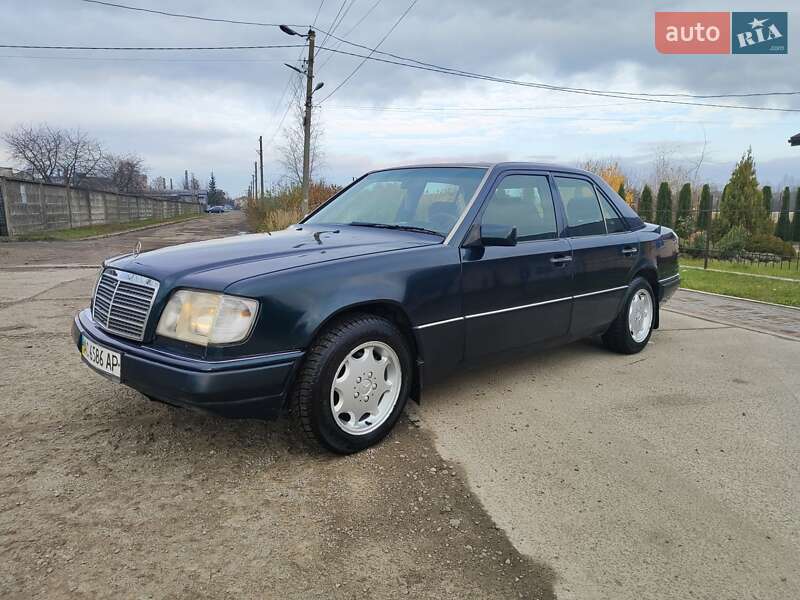 Седан Mercedes-Benz E-Class 1995 в Шептицькому