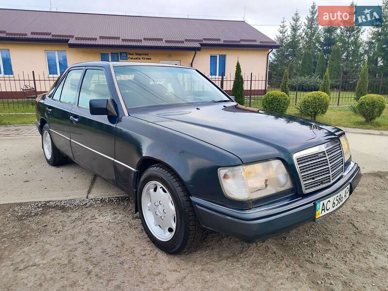 Седан Mercedes-Benz E-Class 1995 в Шептицькому
