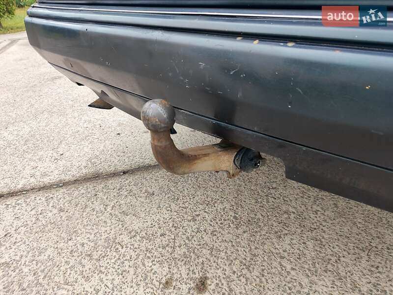 Седан Mercedes-Benz E-Class 1995 в Шептицькому