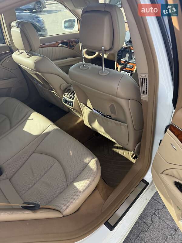 Седан Mercedes-Benz E-Class 2006 в Києві фото 43 Седан Mercedes-Benz E-Class 2006 в Києві