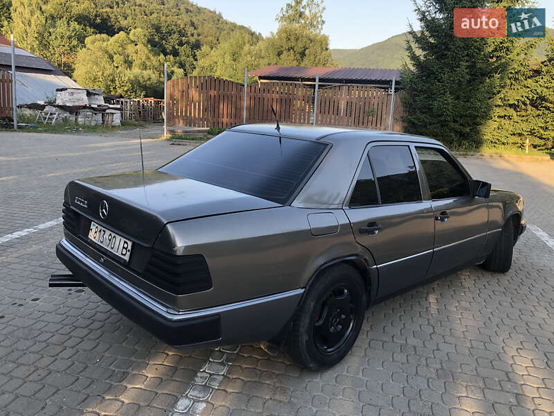 Седан Mercedes-Benz E-Class 1993 в Сколе фото 2 Седан Mercedes-Benz E-Class 1993 в Сколе