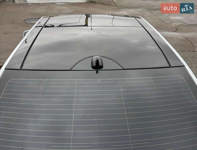 Седан Mercedes-Benz E-Class 2014 в Києві фото 15 Седан Mercedes-Benz E-Class 2014 в Києві