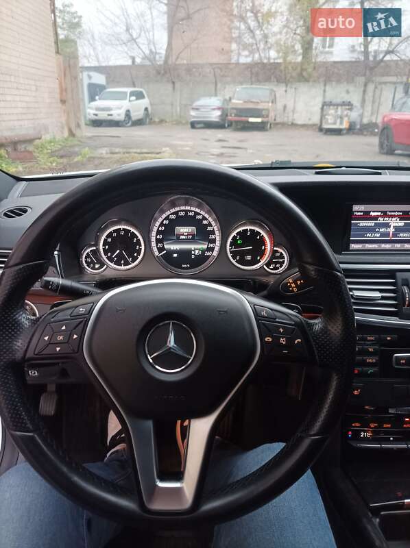 Седан Mercedes-Benz E-Class 2012 в Києві фото 19 Седан Mercedes-Benz E-Class 2012 в Києві