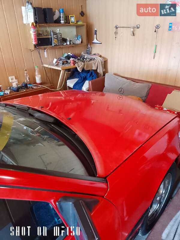 Седан Mercedes-Benz E-Class 1993 в Чорноморську