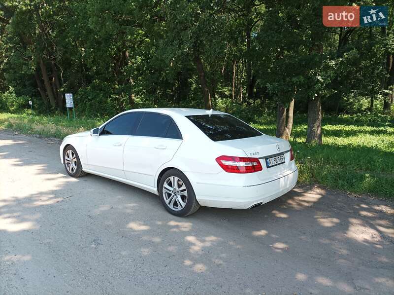 Седан Mercedes-Benz E-Class 2012 в Києві фото 3 Седан Mercedes-Benz E-Class 2012 в Києві