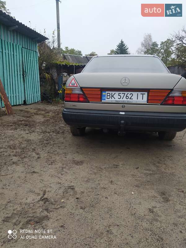 Седан Mercedes-Benz E-Class 1989 в Ровно фото 8 Седан Mercedes-Benz E-Class 1989 в Ровно