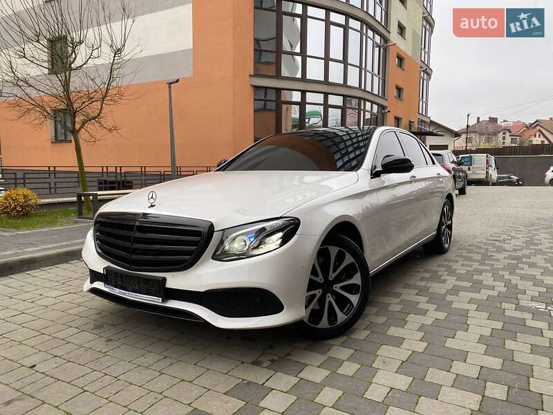 Седан Mercedes-Benz E-Class 2018 в Івано-Франківську