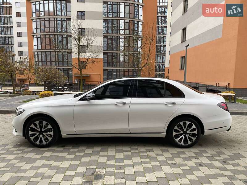 Седан Mercedes-Benz E-Class 2018 в Івано-Франківську
