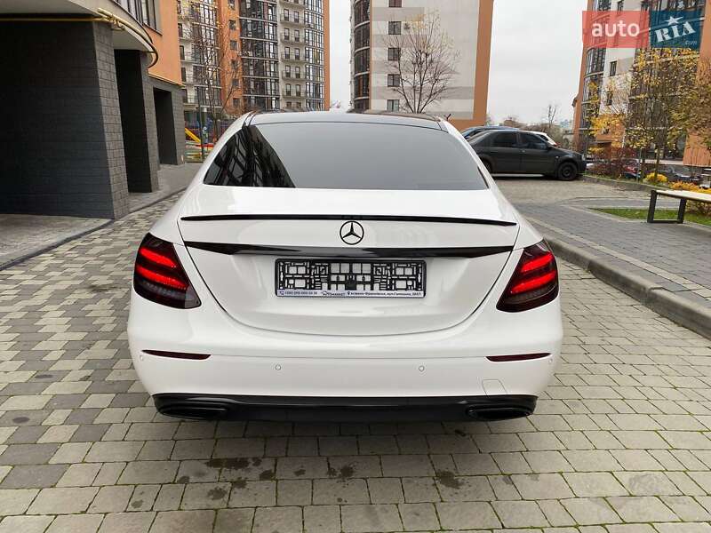 Седан Mercedes-Benz E-Class 2018 в Івано-Франківську