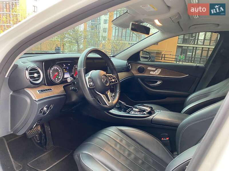 Седан Mercedes-Benz E-Class 2018 в Івано-Франківську