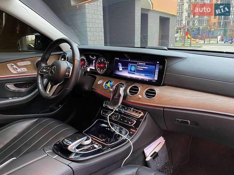 Седан Mercedes-Benz E-Class 2018 в Івано-Франківську