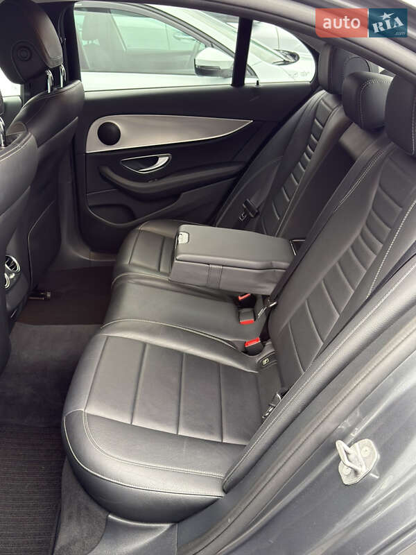 Седан Mercedes-Benz E-Class 2018 в Чернівцях фото 15 Седан Mercedes-Benz E-Class 2018 в Чернівцях