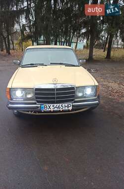 Седан Mercedes-Benz E-Class 1984 в Глухові