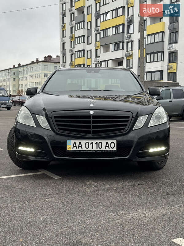 Седан Mercedes-Benz E-Class 2012 в Києві фото 6 Седан Mercedes-Benz E-Class 2012 в Києві