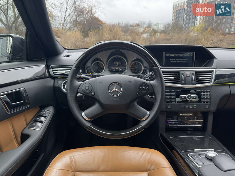 Седан Mercedes-Benz E-Class 2012 в Києві фото 16 Седан Mercedes-Benz E-Class 2012 в Києві