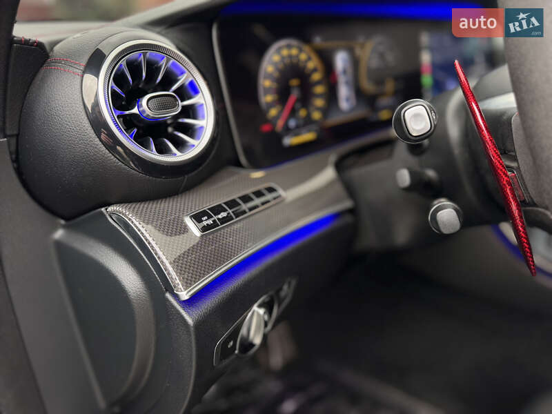 Седан Mercedes-Benz E-Class 2018 в Києві