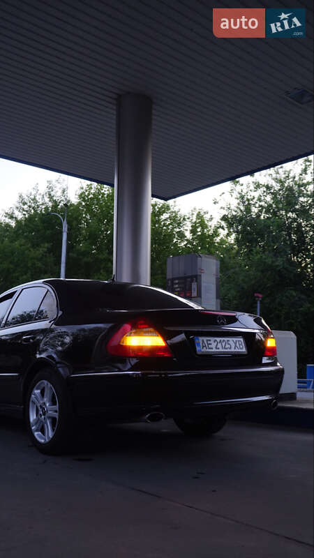 Седан Mercedes-Benz E-Class 2008 в Дніпрі
