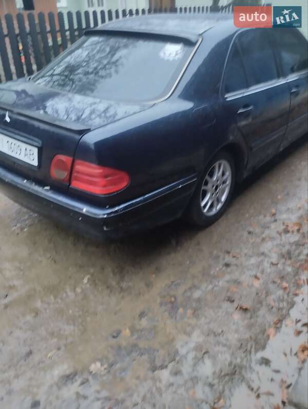 Седан Mercedes-Benz E-Class 1998 в Сторожинце фото 4 Седан Mercedes-Benz E-Class 1998 в Сторожинце