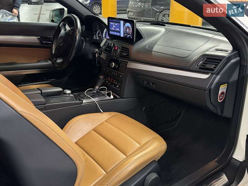 Кабріолет Mercedes-Benz E-Class 2011 в Києві фото 5 Кабріолет Mercedes-Benz E-Class 2011 в Києві